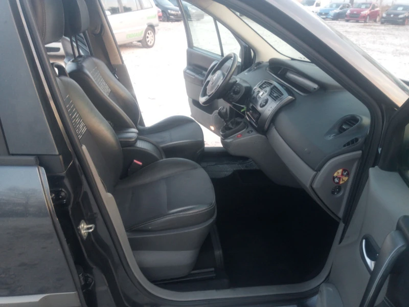 Renault Grand scenic 7 места 1.5DCI, снимка 10 - Автомобили и джипове - 38607070