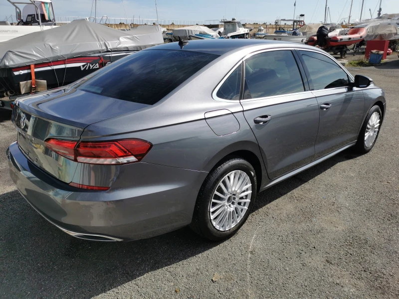 VW Passat, снимка 5 - Автомобили и джипове - 47549257