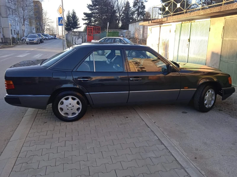 Mercedes-Benz 124 200E, снимка 3 - Автомобили и джипове - 48743477