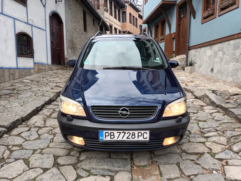 Opel Zafira 1.8 бензин перфектен , снимка 6 - Автомобили и джипове - 48787750