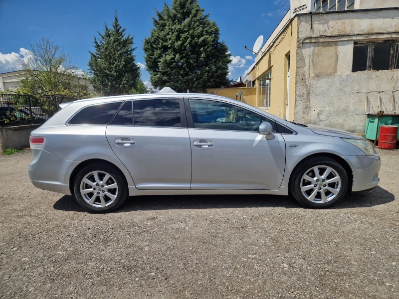 Toyota Avensis, снимка 4 - Автомобили и джипове - 52326390