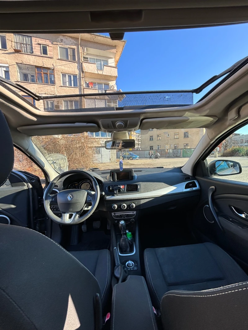 Renault Megane 1.5 dCi, снимка 10 - Автомобили и джипове - 51838968