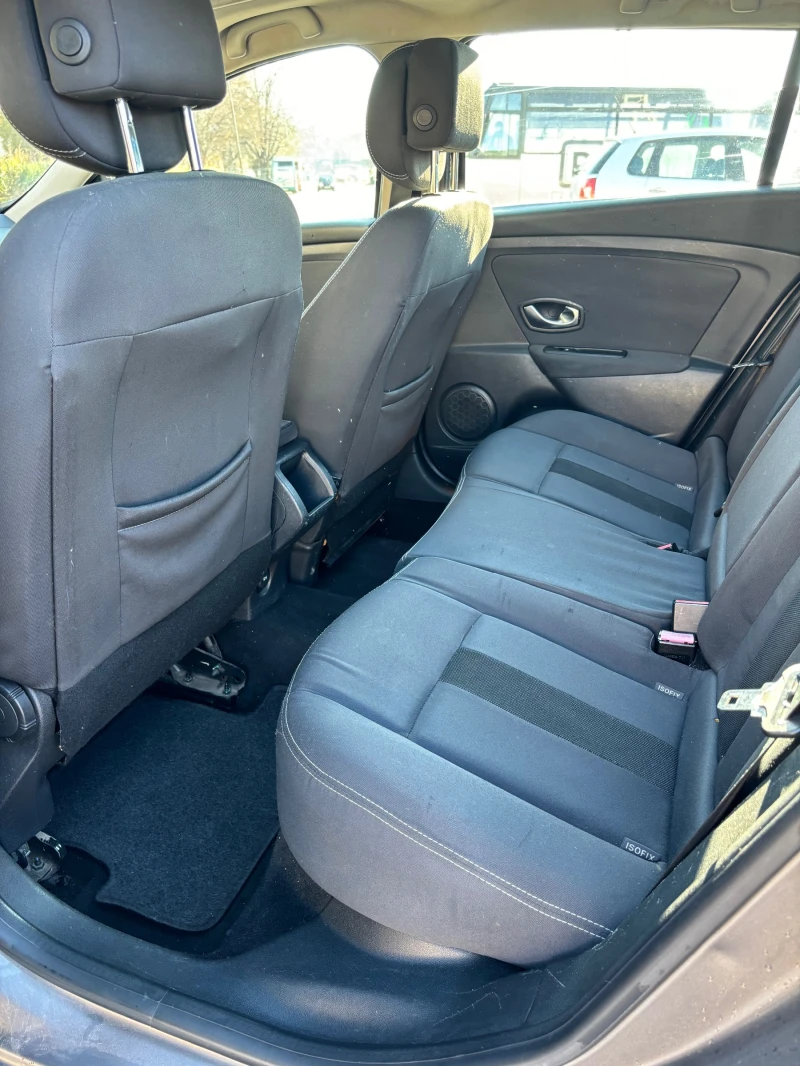 Renault Megane 1.5 dCi, снимка 14 - Автомобили и джипове - 51838968