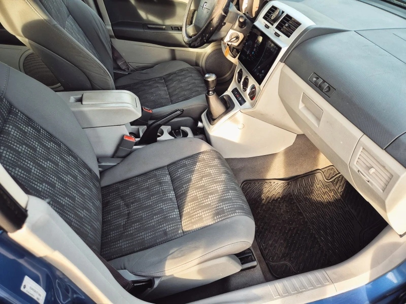 Dodge Caliber, снимка 11 - Автомобили и джипове - 52457062