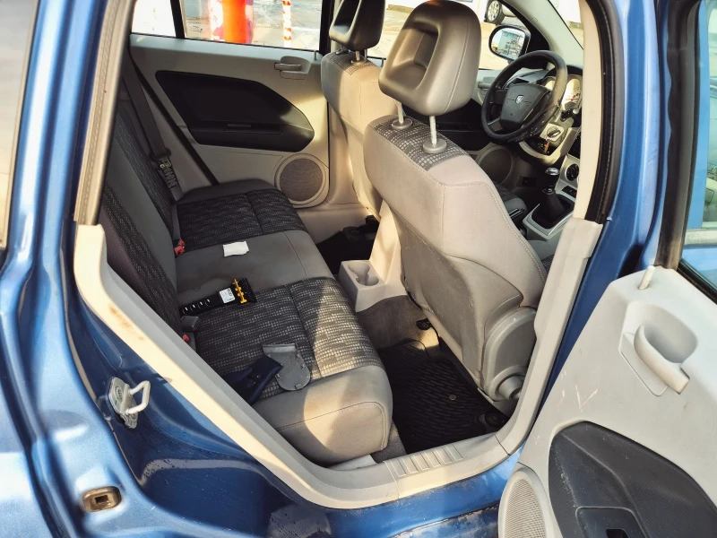Dodge Caliber, снимка 12 - Автомобили и джипове - 52457062