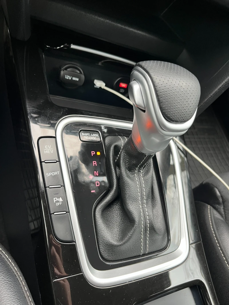 Kia Ceed GT Line 1.6 Plug-in hybrid, снимка 10 - Автомобили и джипове - 52693598