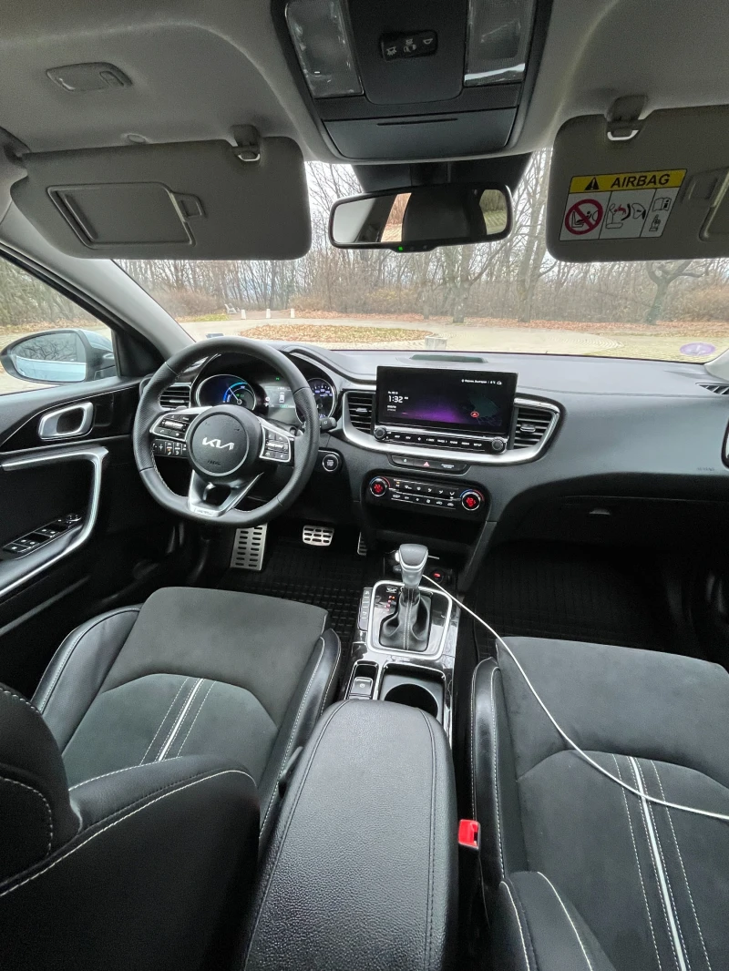 Kia Ceed GT Line 1.6 Plug-in hybrid, снимка 6 - Автомобили и джипове - 52693598