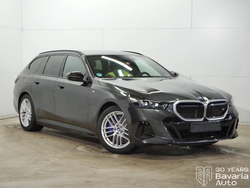 BMW i5 M60 xDrive Touring, снимка 4 - Автомобили и джипове - 52775072