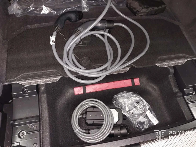 BMW i5 M60 xDrive Touring, снимка 12 - Автомобили и джипове - 52775072