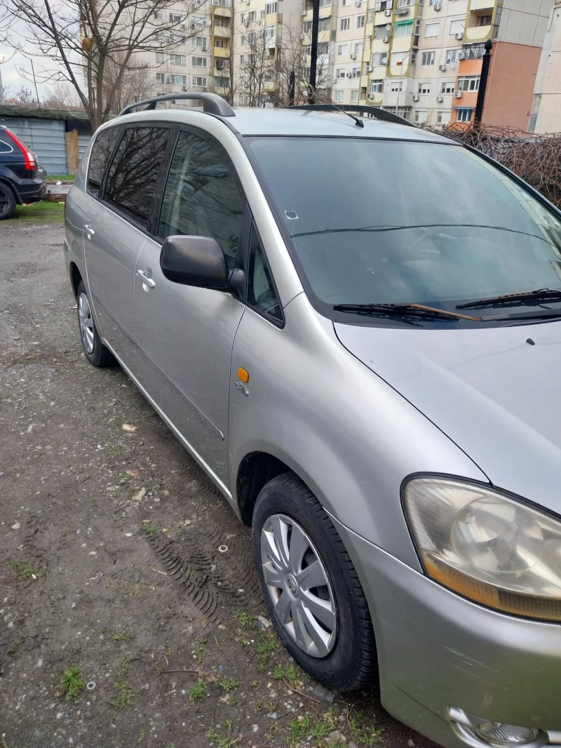 Toyota Avensis verso, снимка 2 - Автомобили и джипове - 53405462