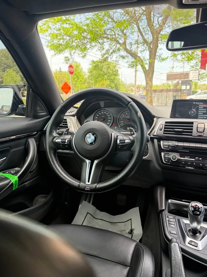 BMW M4 * DCT* АВТОКРЕДИТ БЕЗ ПЪРВОНАЧАЛНА ВНОСКА* , снимка 14 - Автомобили и джипове - 54790909