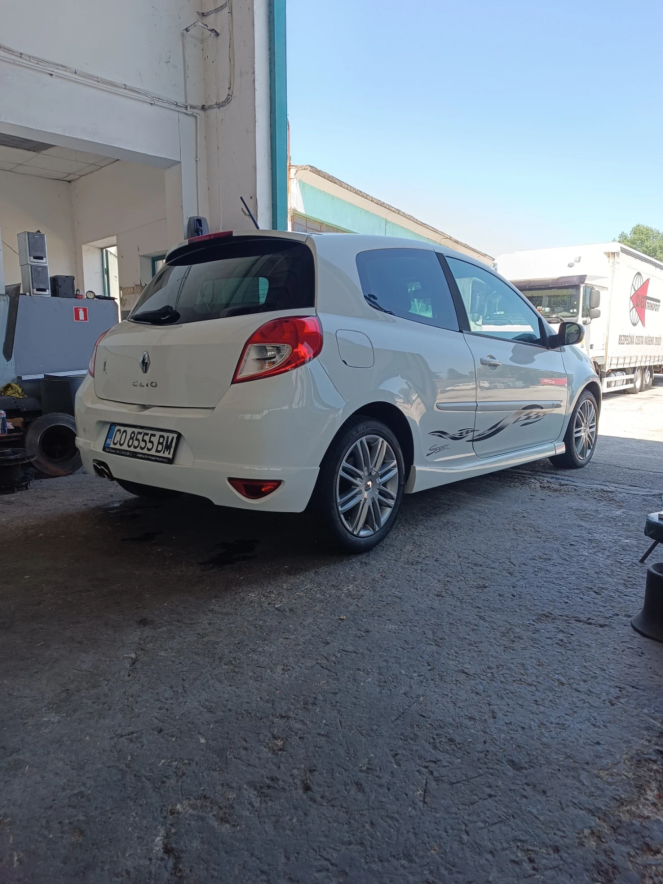 Renault Clio 3 GT - изображение 5