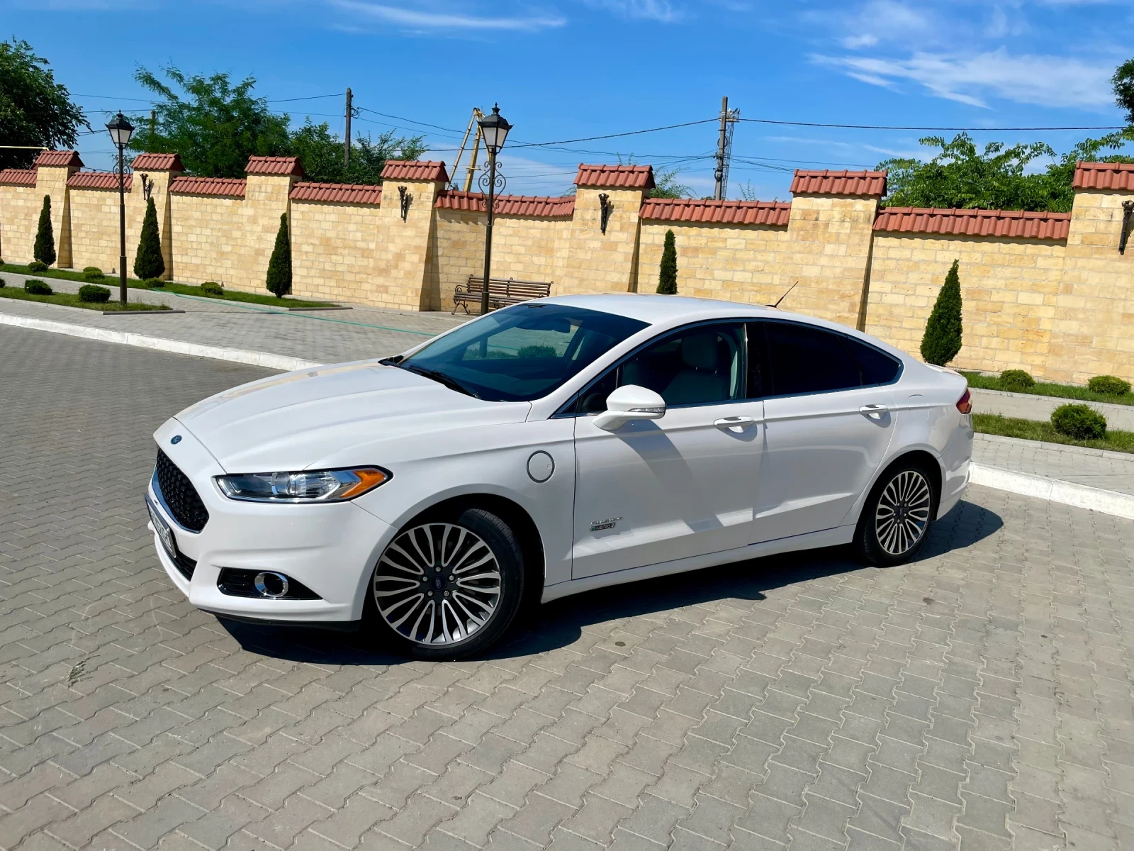 Ford Fusion Titanium - изображение 2