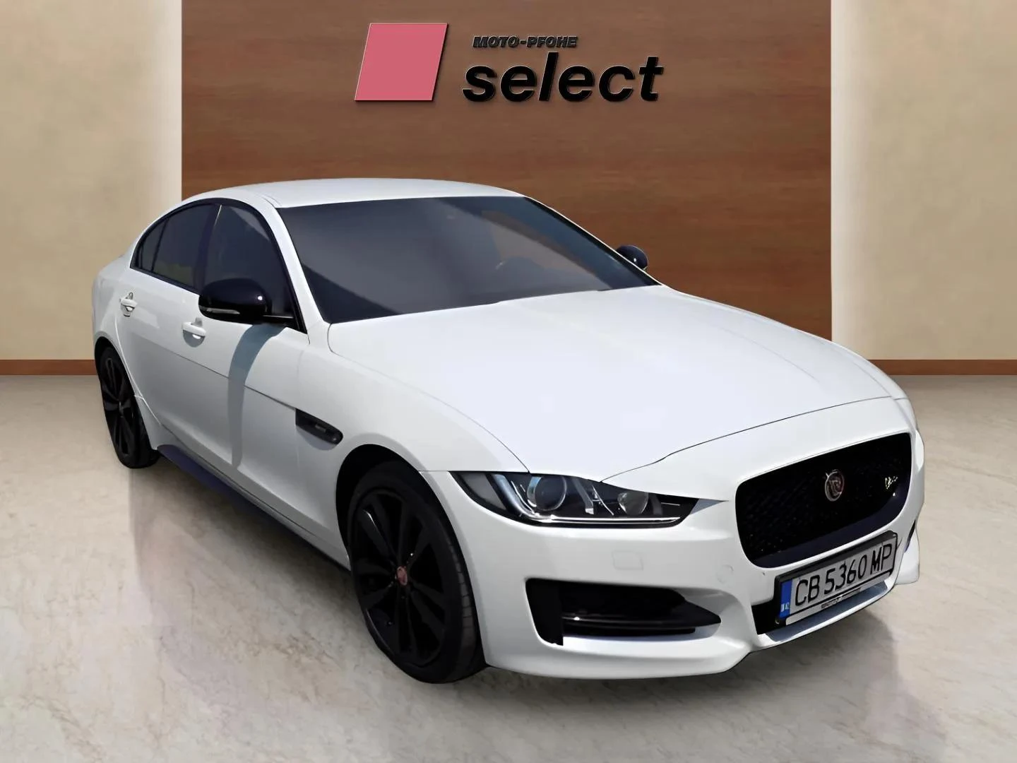 Jaguar XE 2.0i - изображение 7