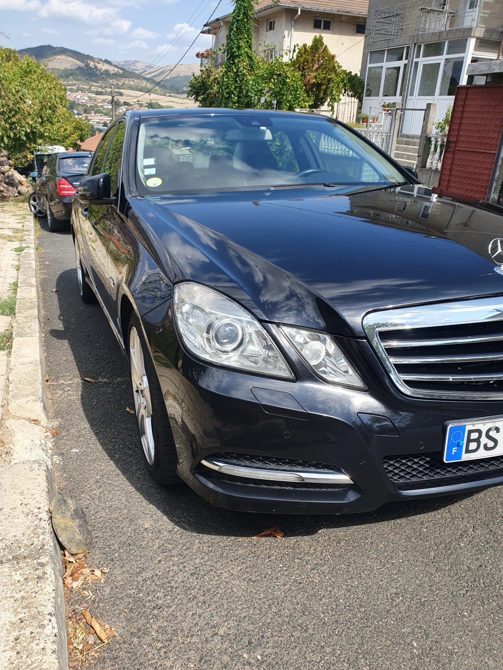 Mercedes-Benz E 300  - изображение 3
