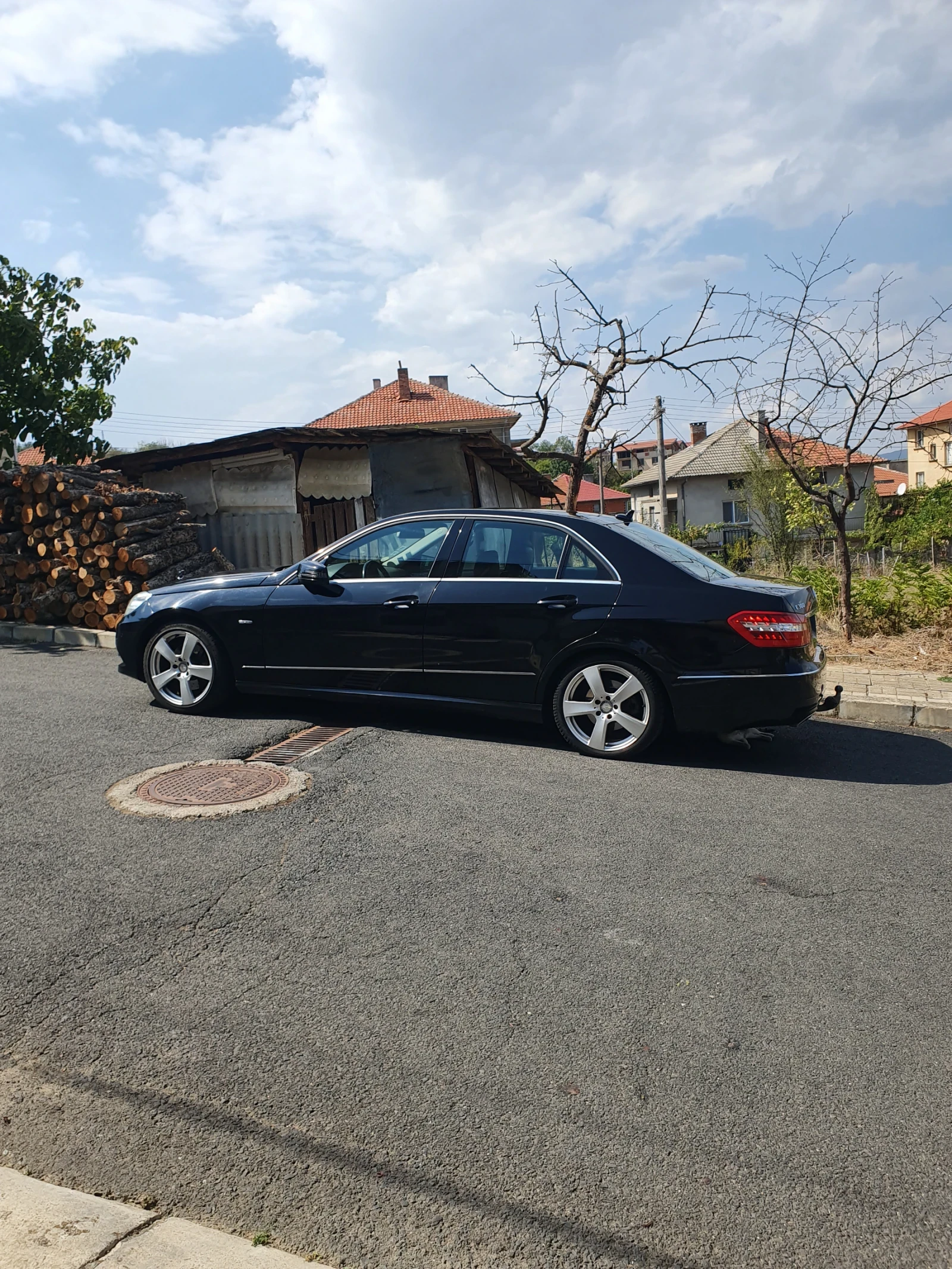Mercedes-Benz E 300  - изображение 6