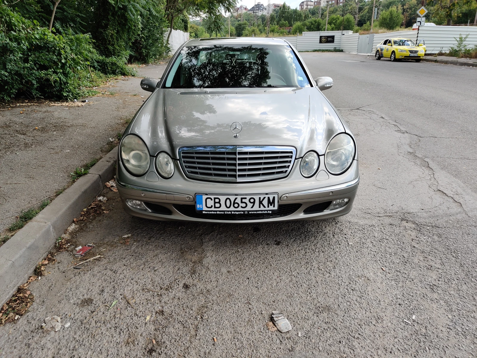 Mercedes-Benz E 270 2.7 CDI - изображение 2