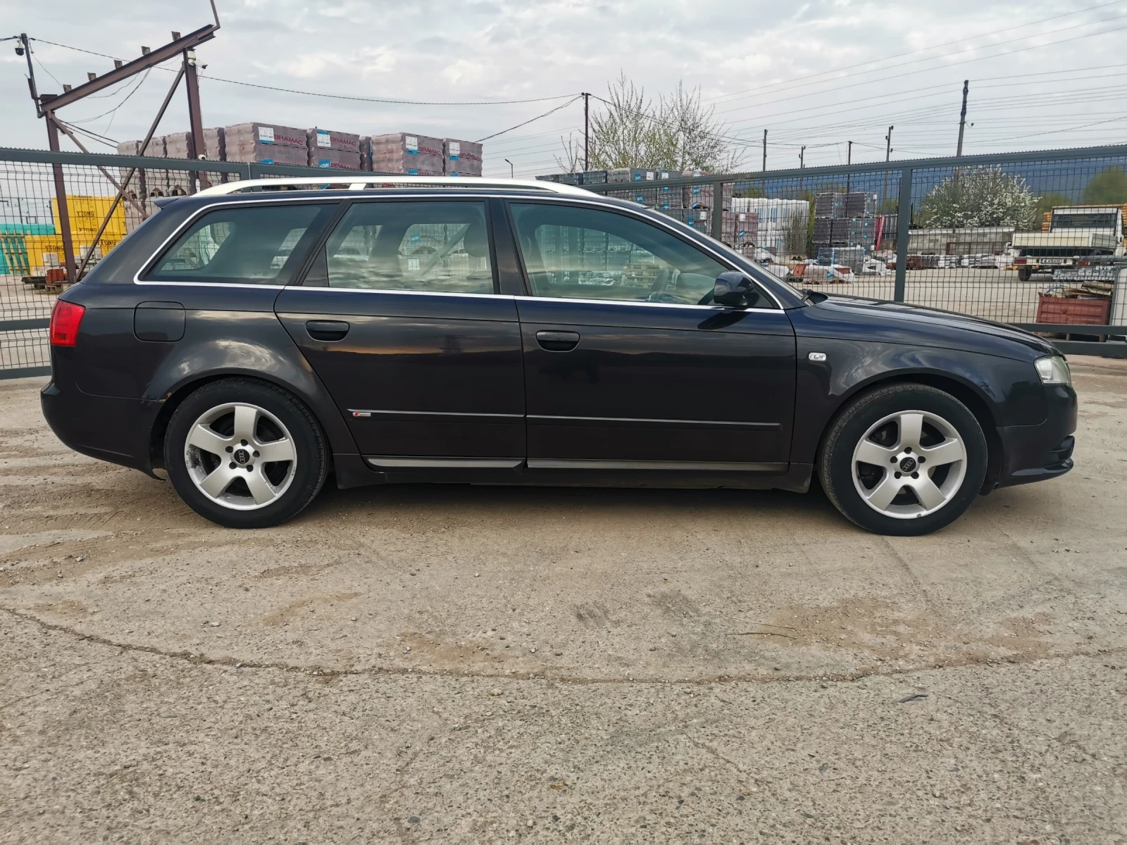 Audi A4 2.0TDI QUATRRO S-LINE , снимка 3 - Автомобили и джипове - 55308373