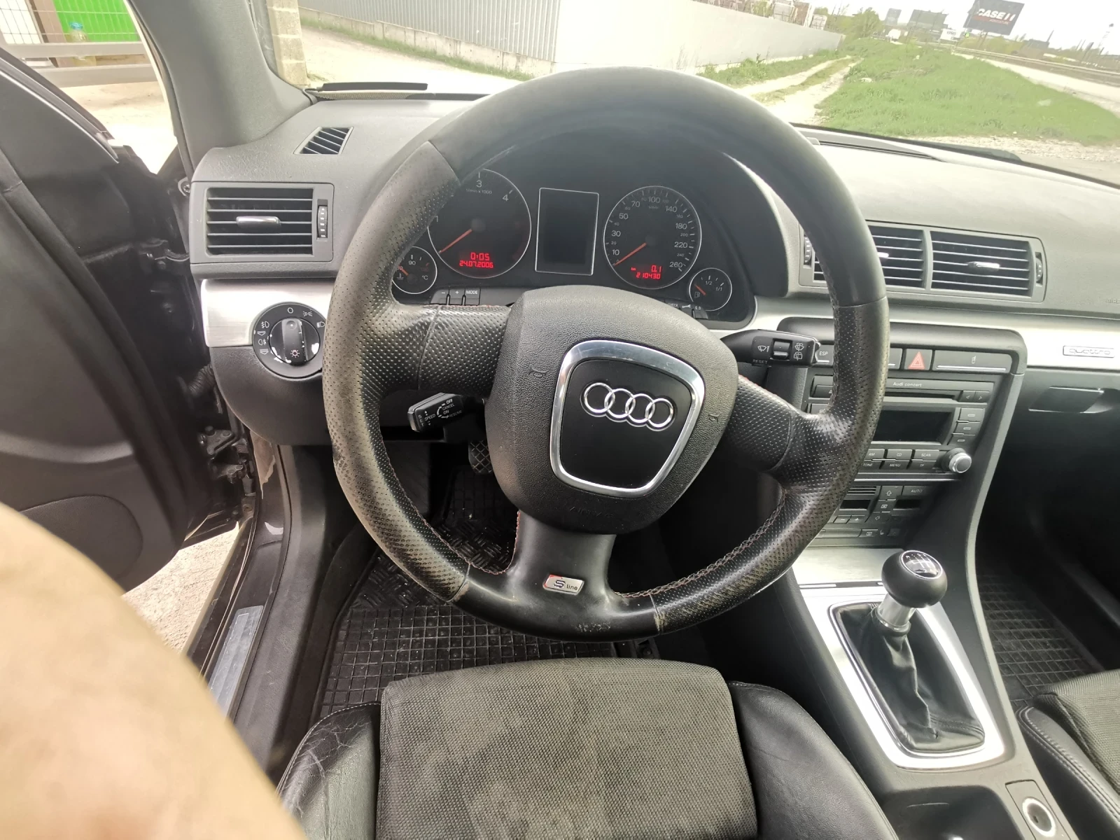 Audi A4 2.0TDI QUATRRO S-LINE , снимка 13 - Автомобили и джипове - 55308373