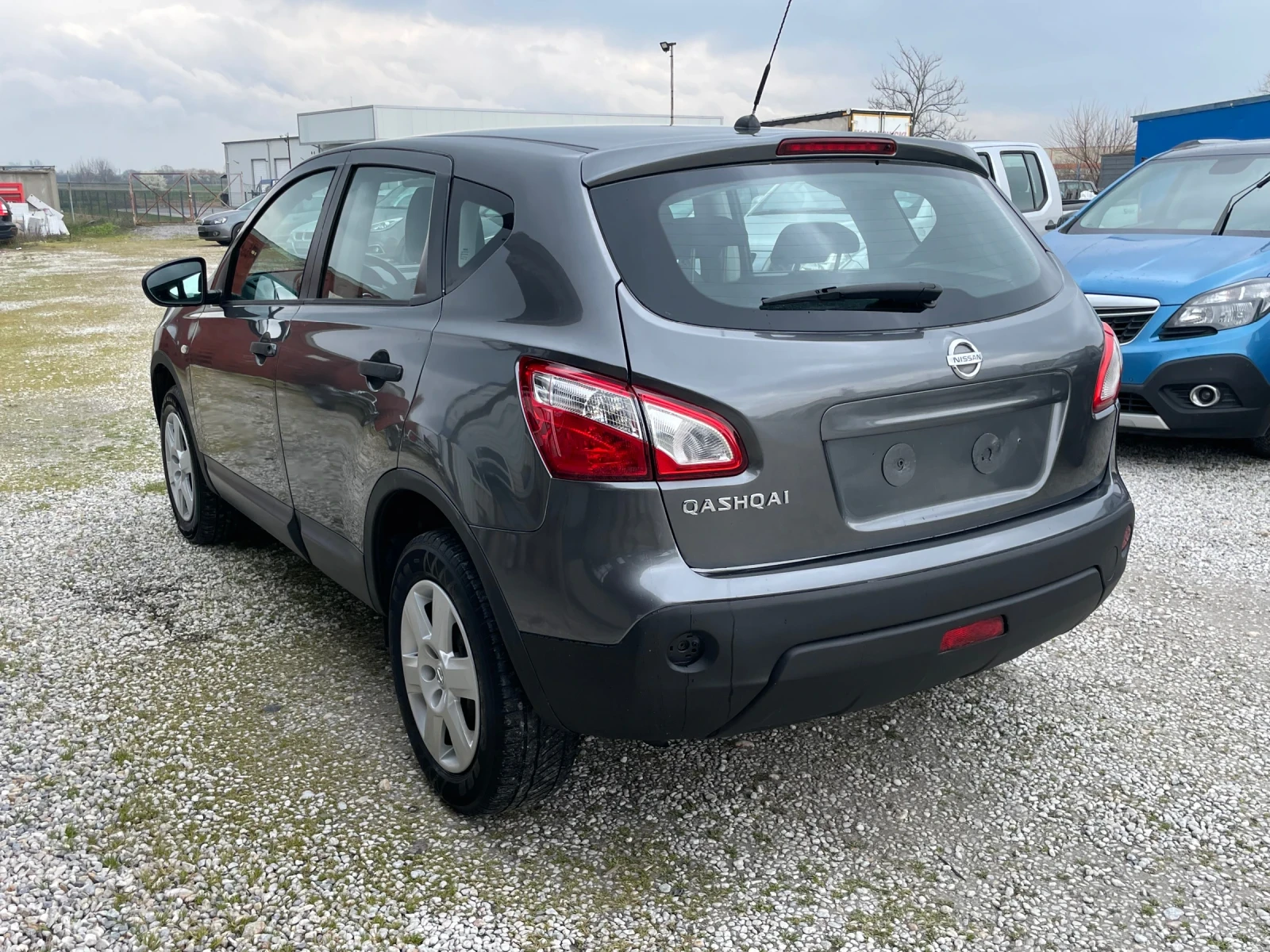 Nissan Qashqai 1.6 бензин газ , снимка 6 - Автомобили и джипове - 53651714