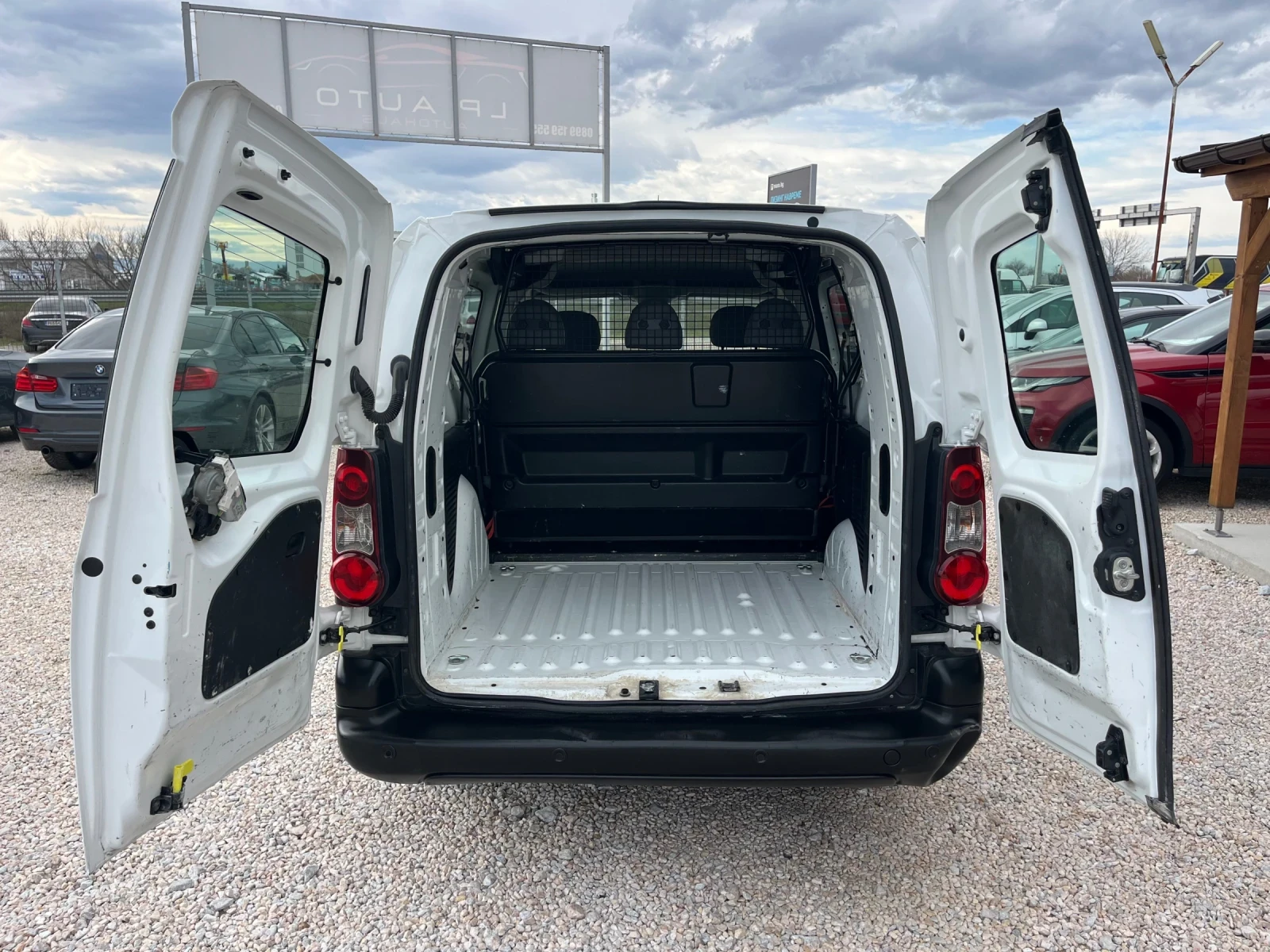 Peugeot Partner MAXI* 1.6HDI* 99k.c* ITALY | Mobile.bg � ����������� 6