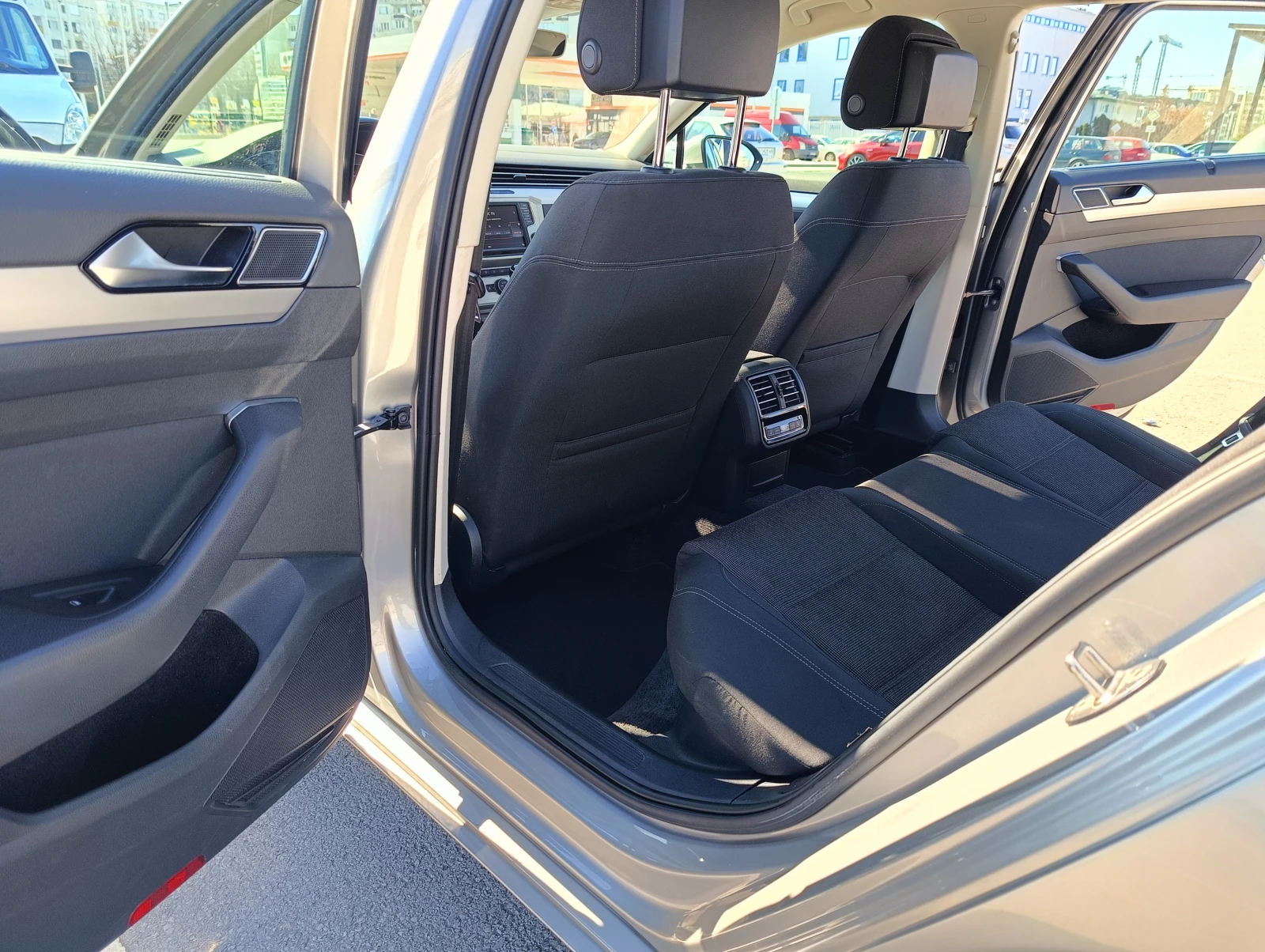 VW Passat Variant Comfortline, снимка 13 - Автомобили и джипове - 53750492