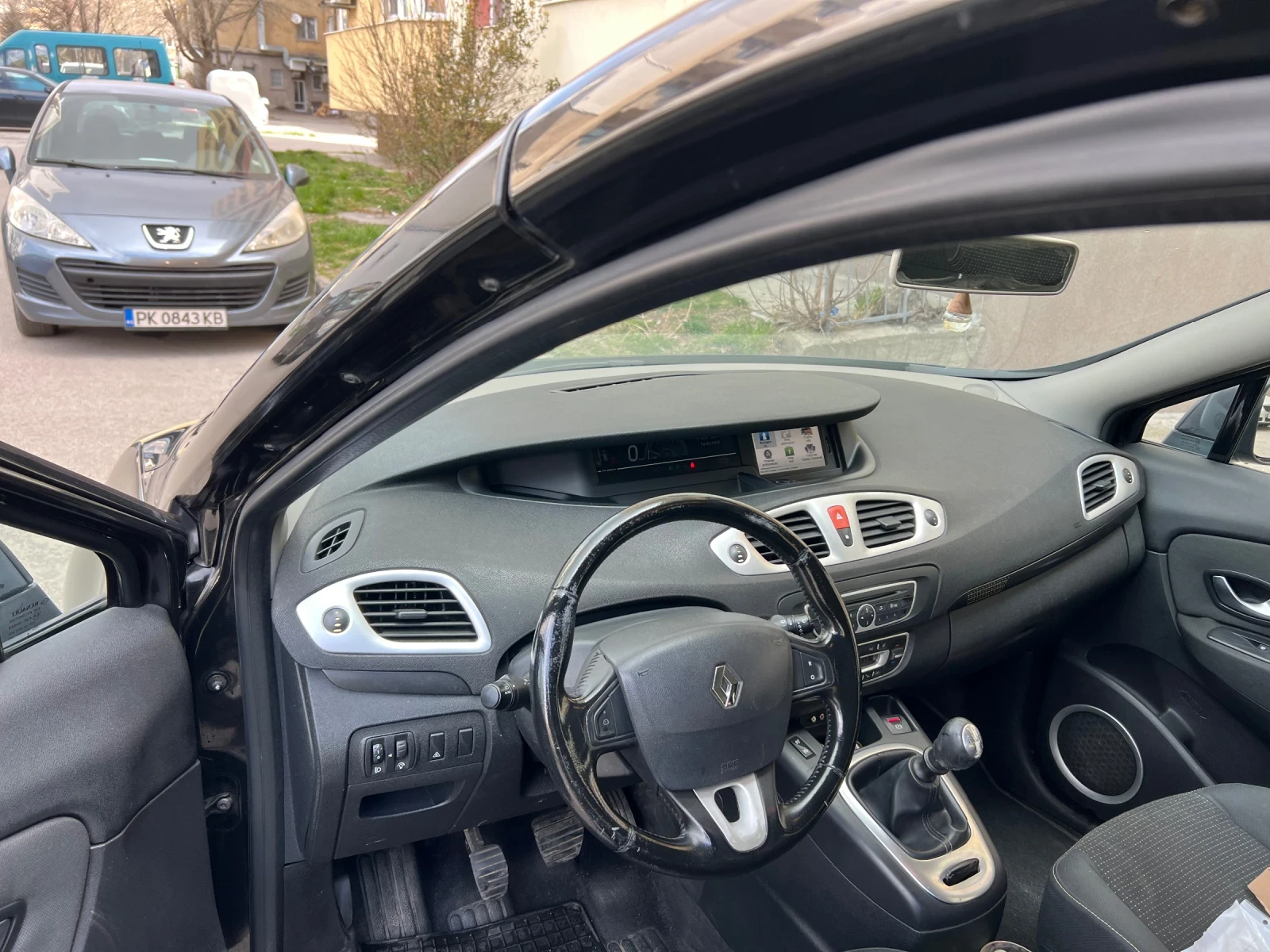 Renault Scenic 1.5 dCi X-Mod Всичко сменено, снимка 11 - Автомобили и джипове - 53910957