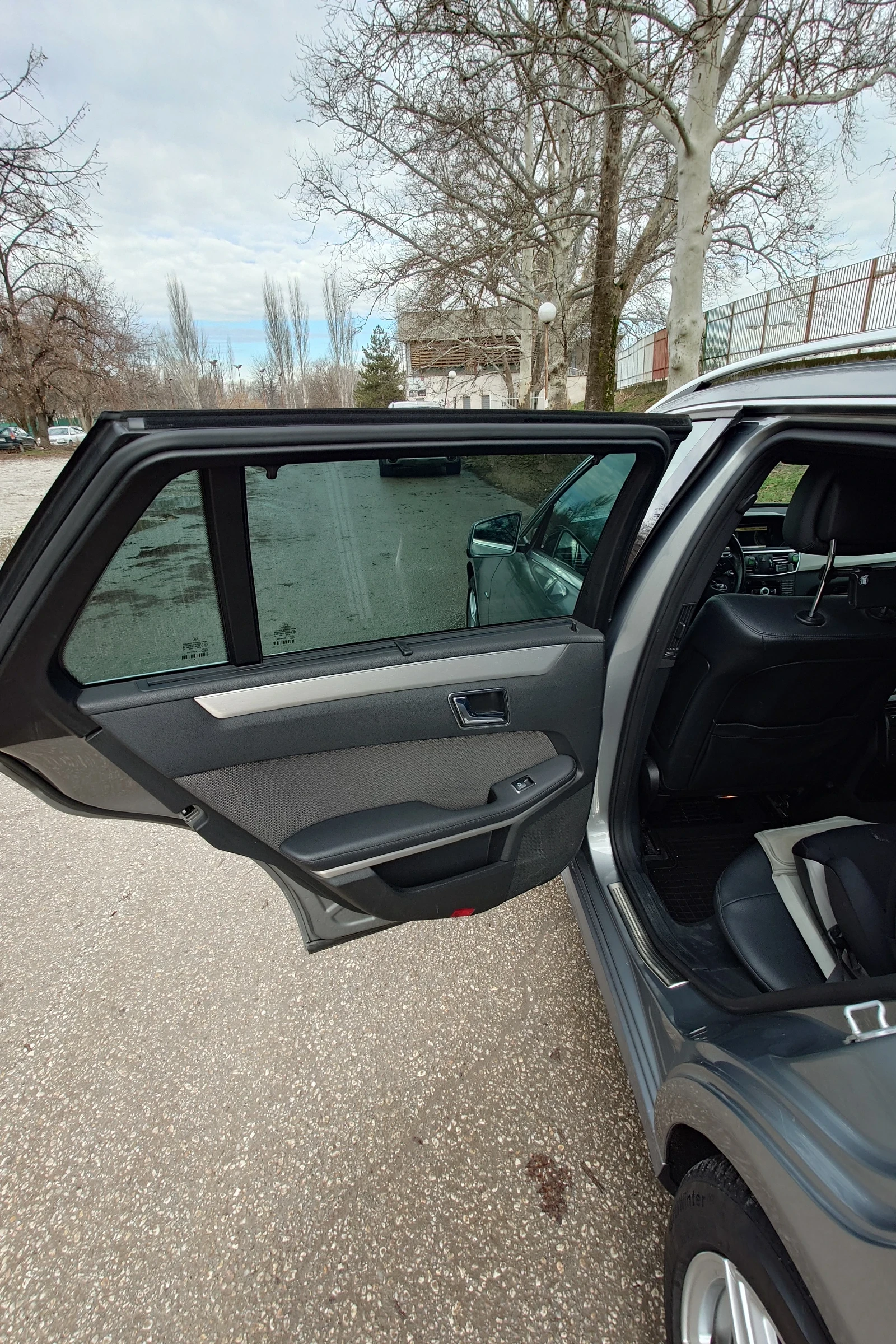 Mercedes-Benz E 250 Cgi EVO, снимка 7 - Автомобили и джипове - 54247673