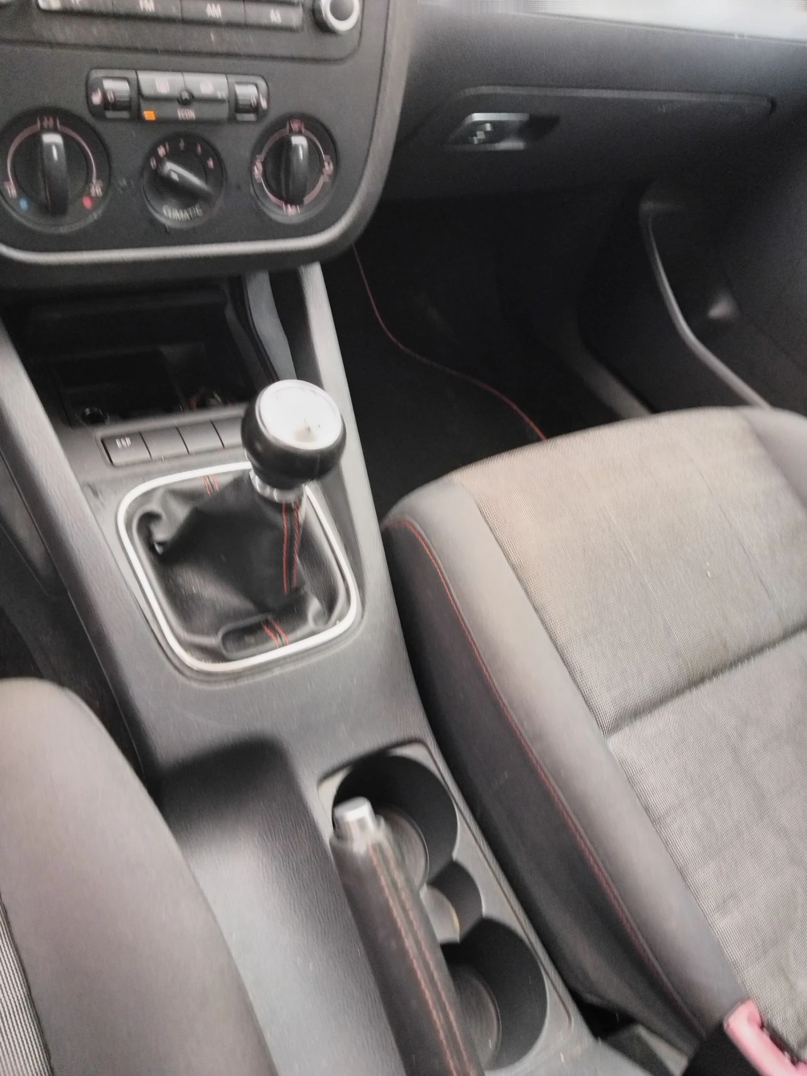 VW Golf, снимка 15 - Автомобили и джипове - 54320130