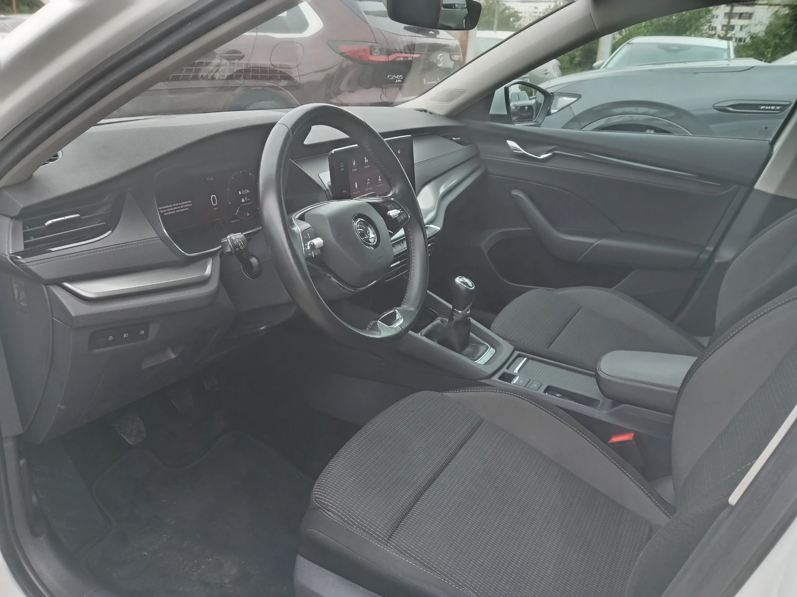 Skoda Octavia 2.0TDI, снимка 7 - Автомобили и джипове - 54477567