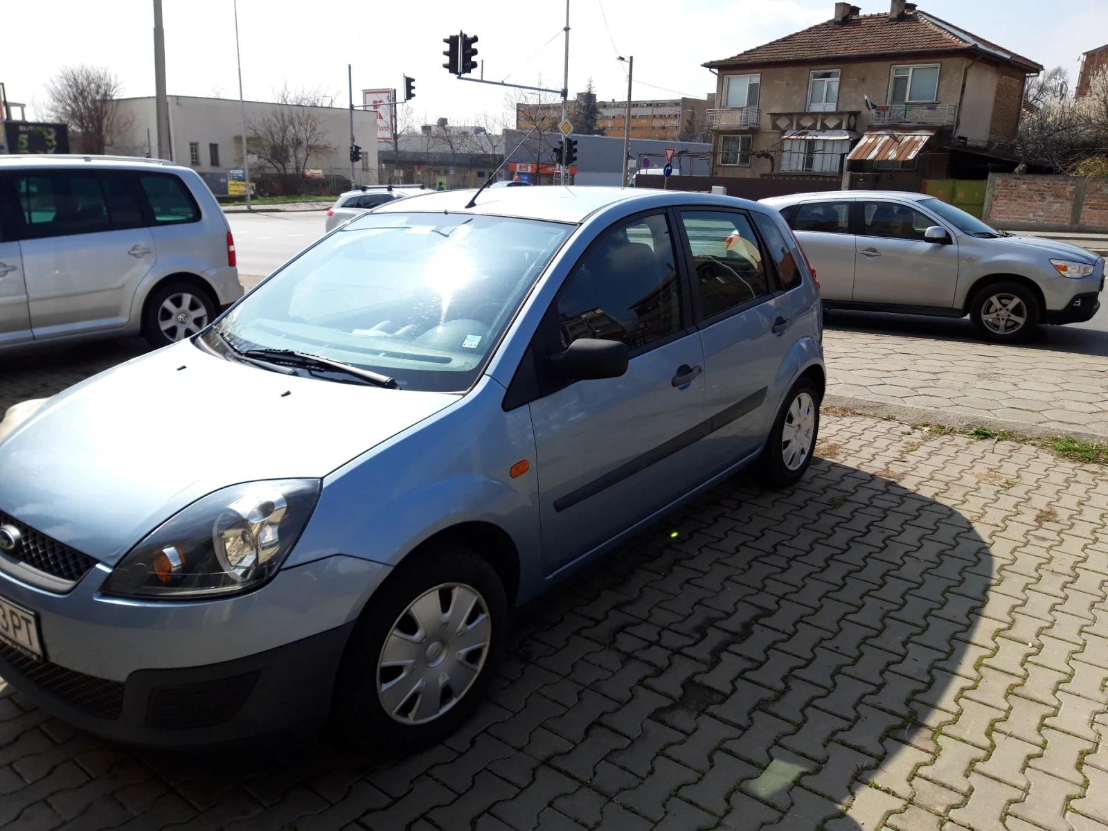 Ford Fiesta 1.3, снимка 4 - Автомобили и джипове - 54503279