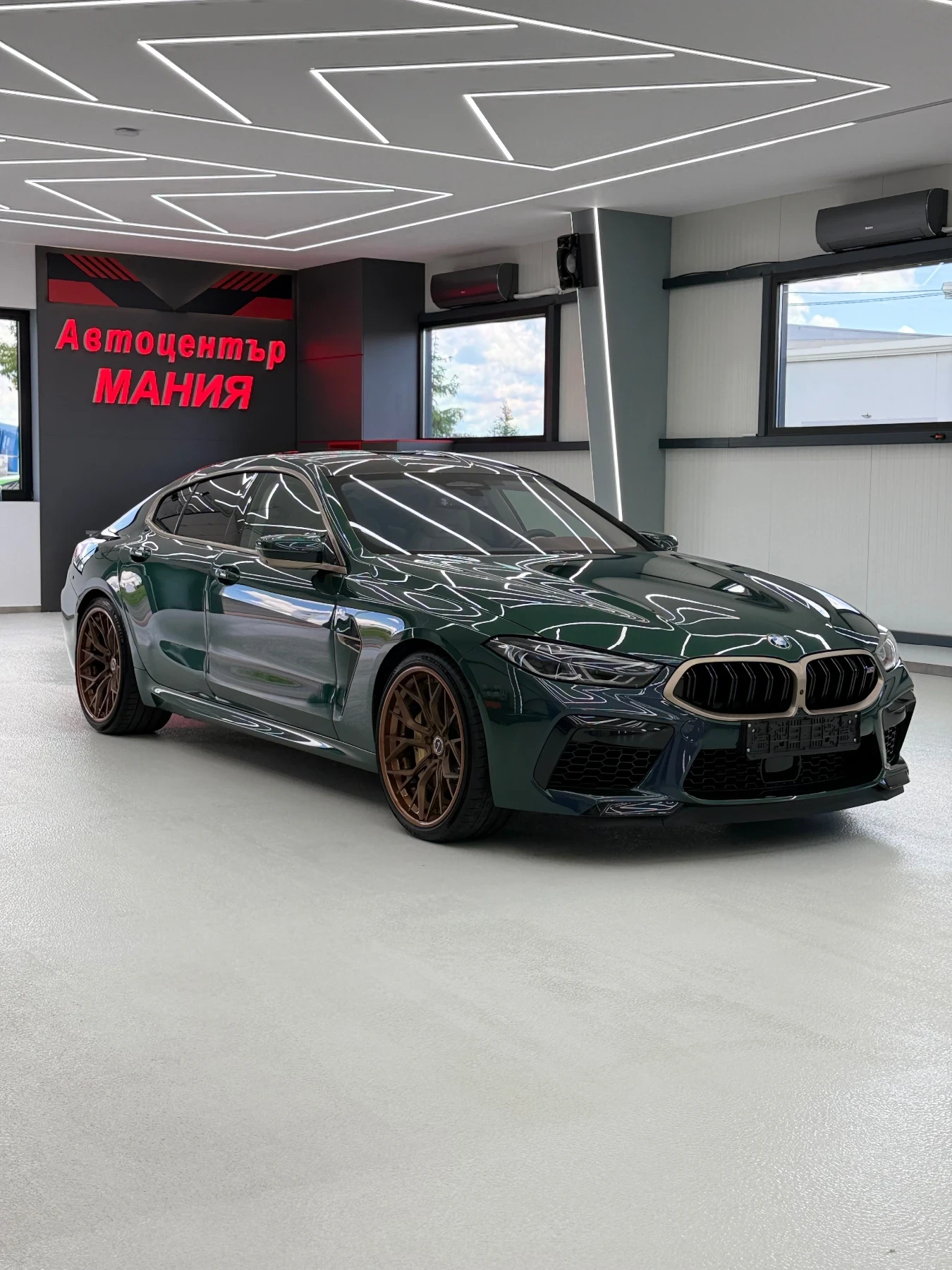 BMW M8 First Edition 1/400, снимка 3 - Автомобили и джипове - 54711664