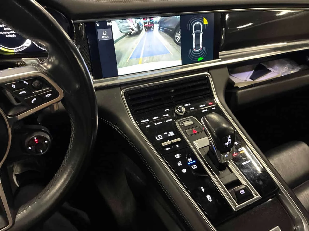 Porsche Panamera * 4 E Hybrid AWD * АВТОКРЕДИТ* , снимка 9 - Автомобили и джипове - 54977838