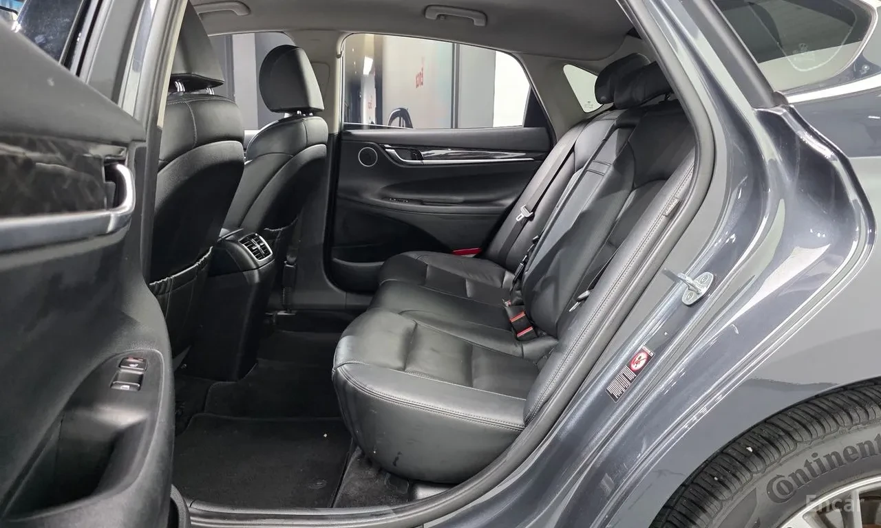 Hyundai Grandeur 2.4 Premium | Кожа | Подгрев/Обдухване | , снимка 12 - Автомобили и джипове - 55032930