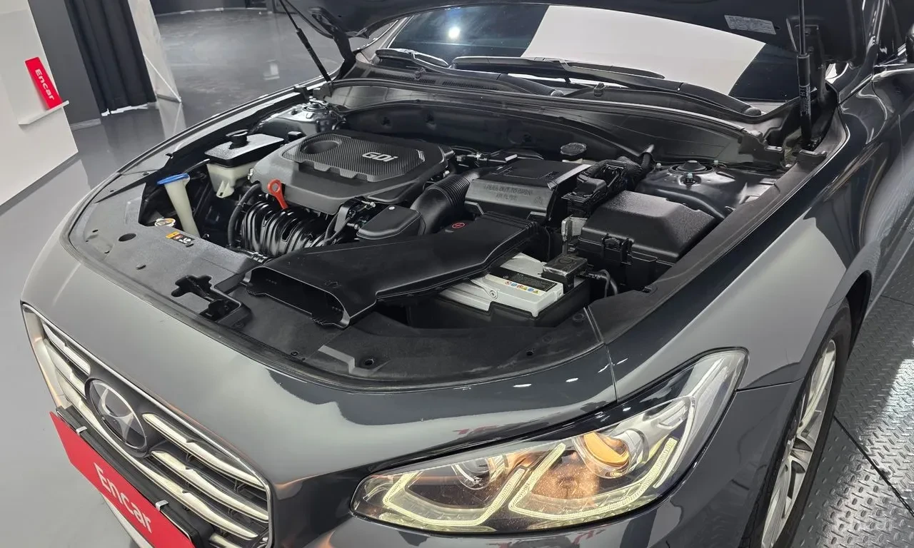 Hyundai Grandeur 2.4 Premium | Кожа | Подгрев/Обдухване | , снимка 6 - Автомобили и джипове - 55032930