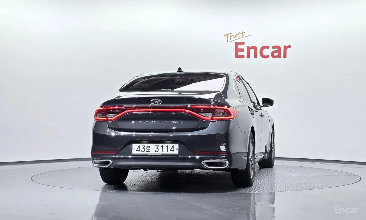 Hyundai Grandeur 2.4 Premium | Кожа | Подгрев/Обдухване | , снимка 4 - Автомобили и джипове - 55032930