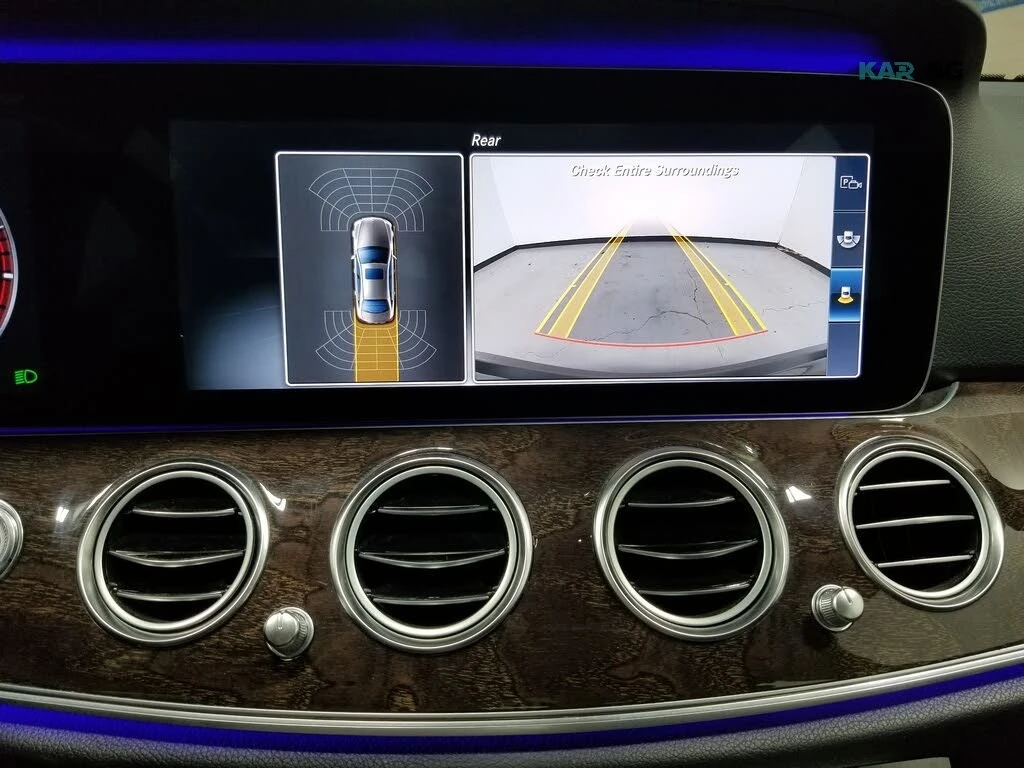 Mercedes-Benz E 400 4MATIC* AвтоКредит* (ЦЕНА ДО БГ), снимка 12 - Автомобили и джипове - 55327535
