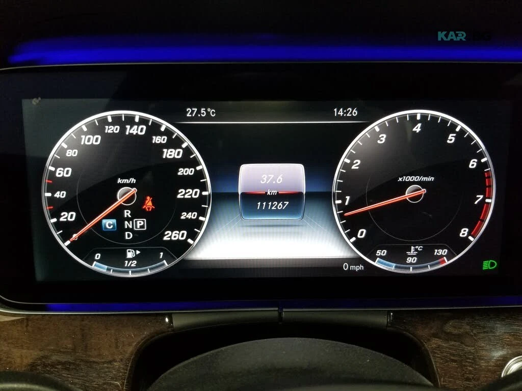 Mercedes-Benz E 400 4MATIC* AвтоКредит* (ЦЕНА ДО БГ), снимка 11 - Автомобили и джипове - 55327535