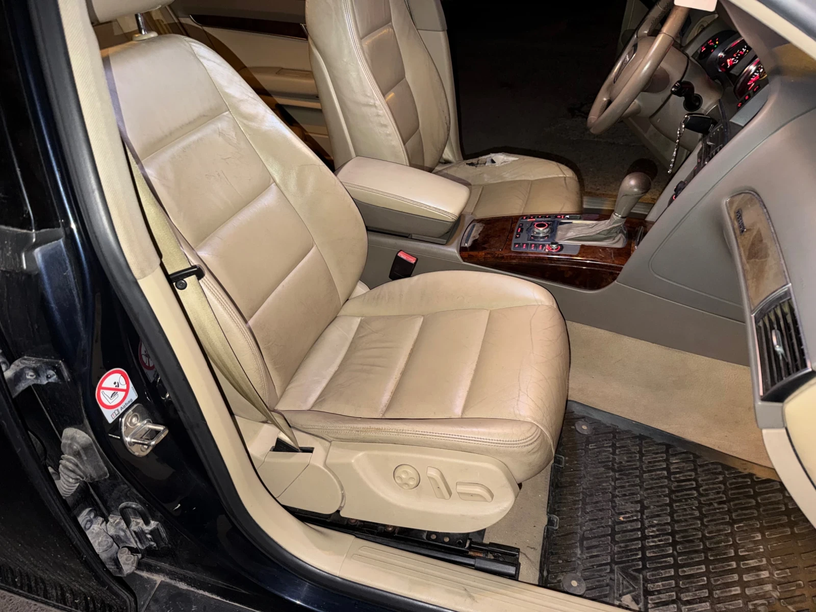 Audi A6 (4F, C6) 3.0 TDI V6 Quattro Tiptronic (S tronic), снимка 10 - Автомобили и джипове - 55879531