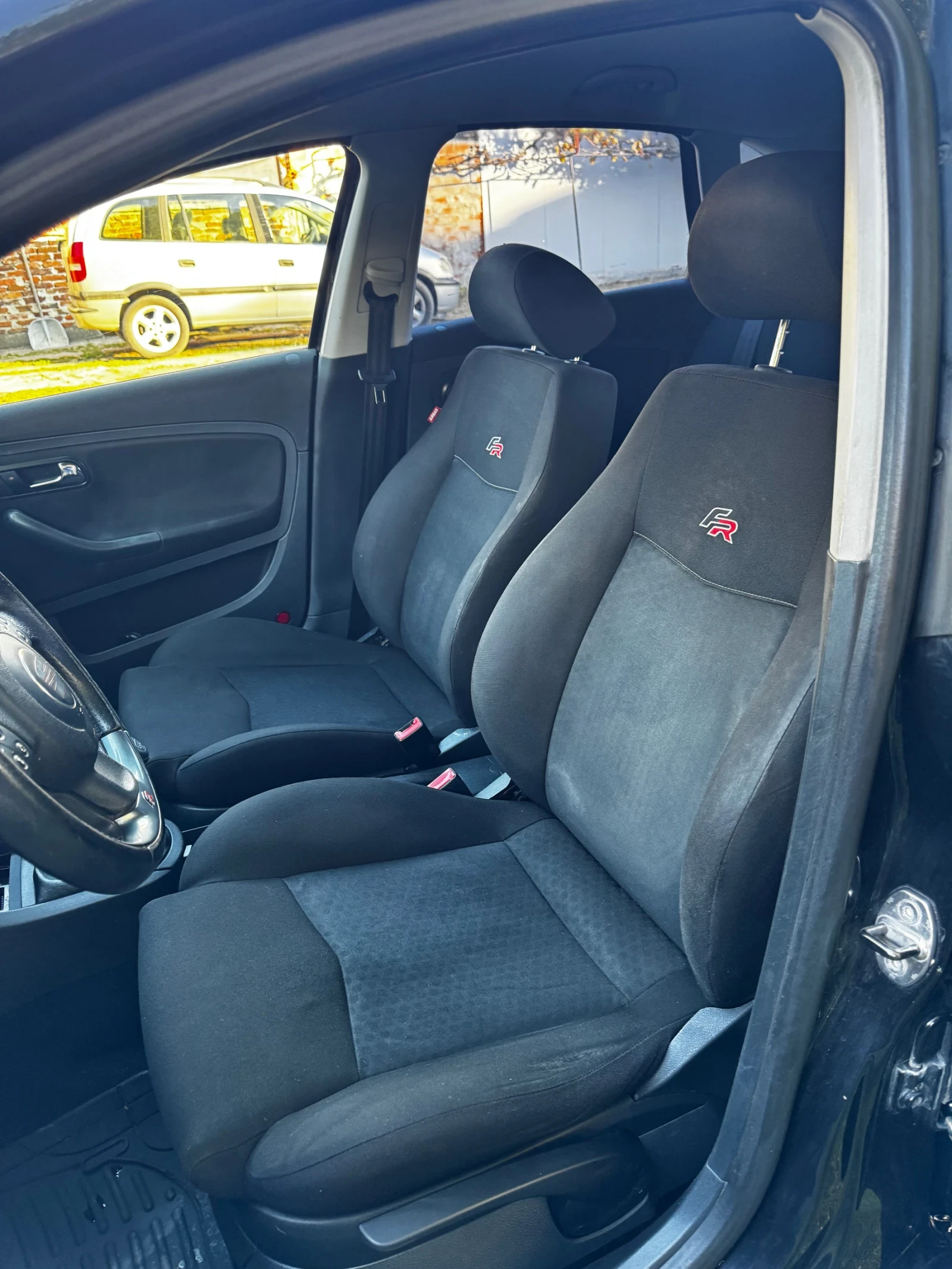 Seat Ibiza FR 1.8t XENON | Mobile.bg � ����������� 12