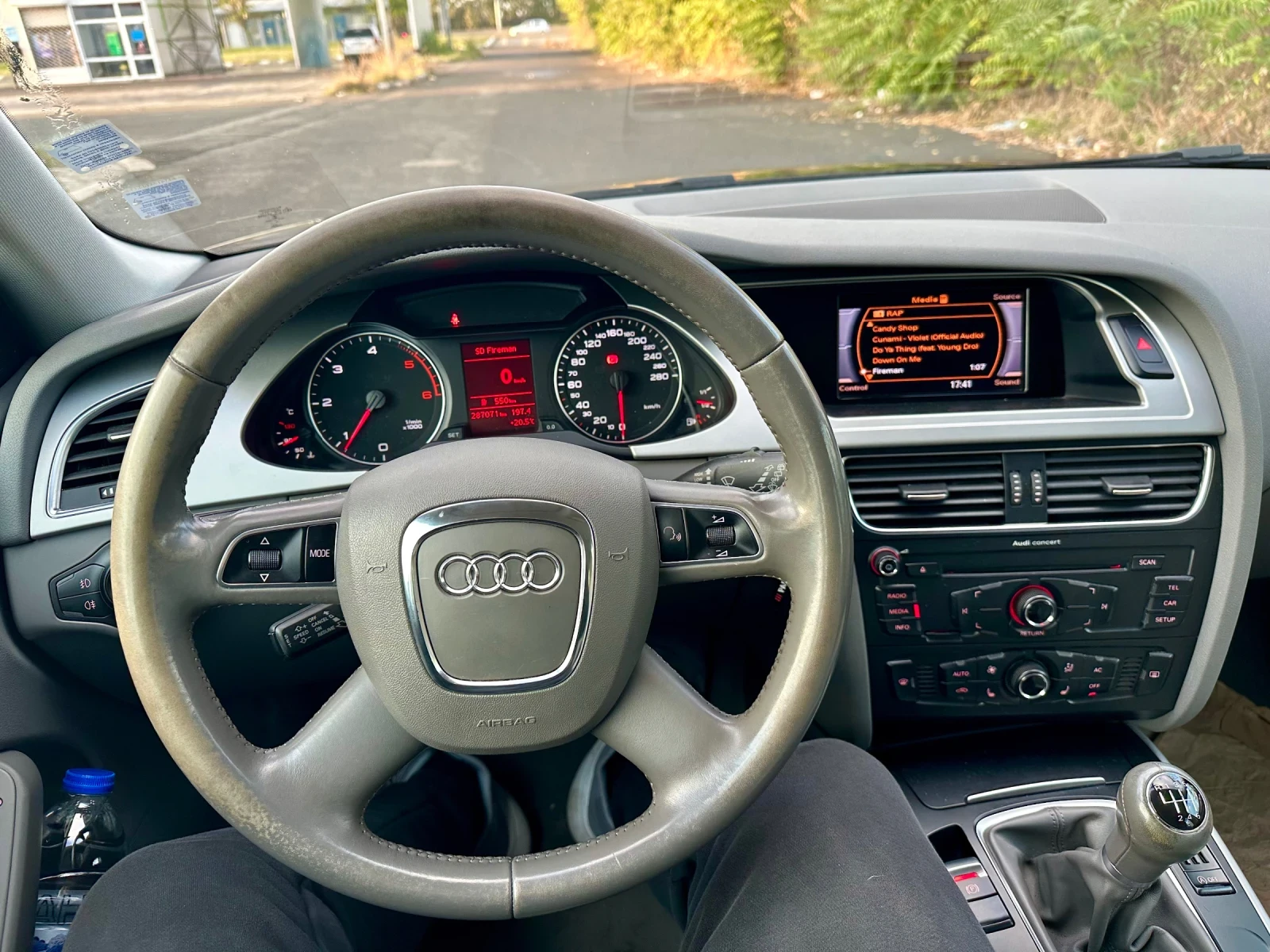 Audi A4 2.0 TDI, снимка 9 - Автомобили и джипове - 56616882