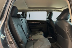 Toyota Highlander Hybrid = NEW= 7 Seats/Executive Гаранция, снимка 10