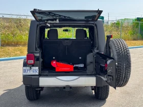 Jeep Wrangler * UNLIMITED SAHARA* CARFAX* , снимка 12