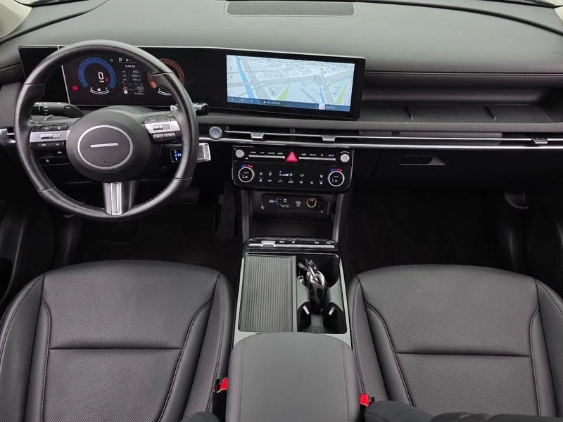 Hyundai Tucson 1.6 Automatic, снимка 8 - Автомобили и джипове - 55658684