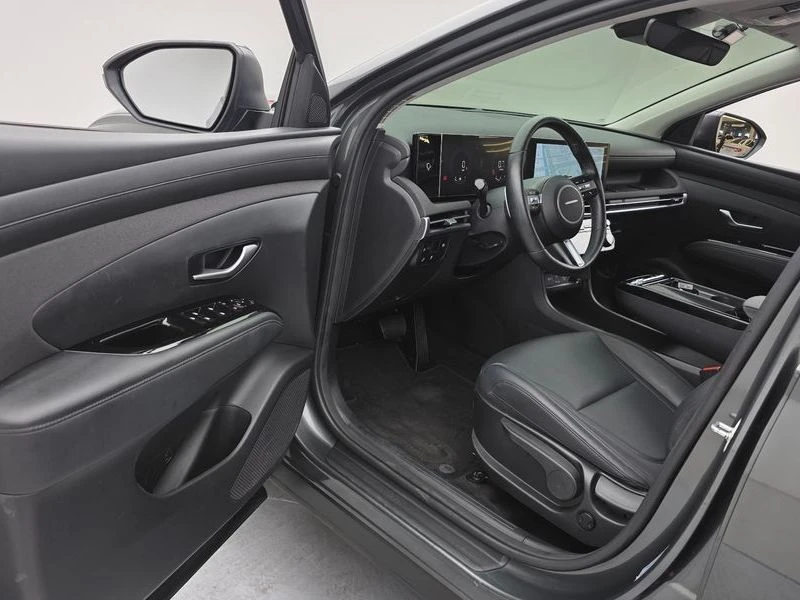 Hyundai Tucson 1.6 Automatic, снимка 6 - Автомобили и джипове - 55658684