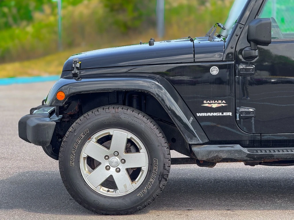 Jeep Wrangler * UNLIMITED SAHARA* CARFAX*  - изображение 7