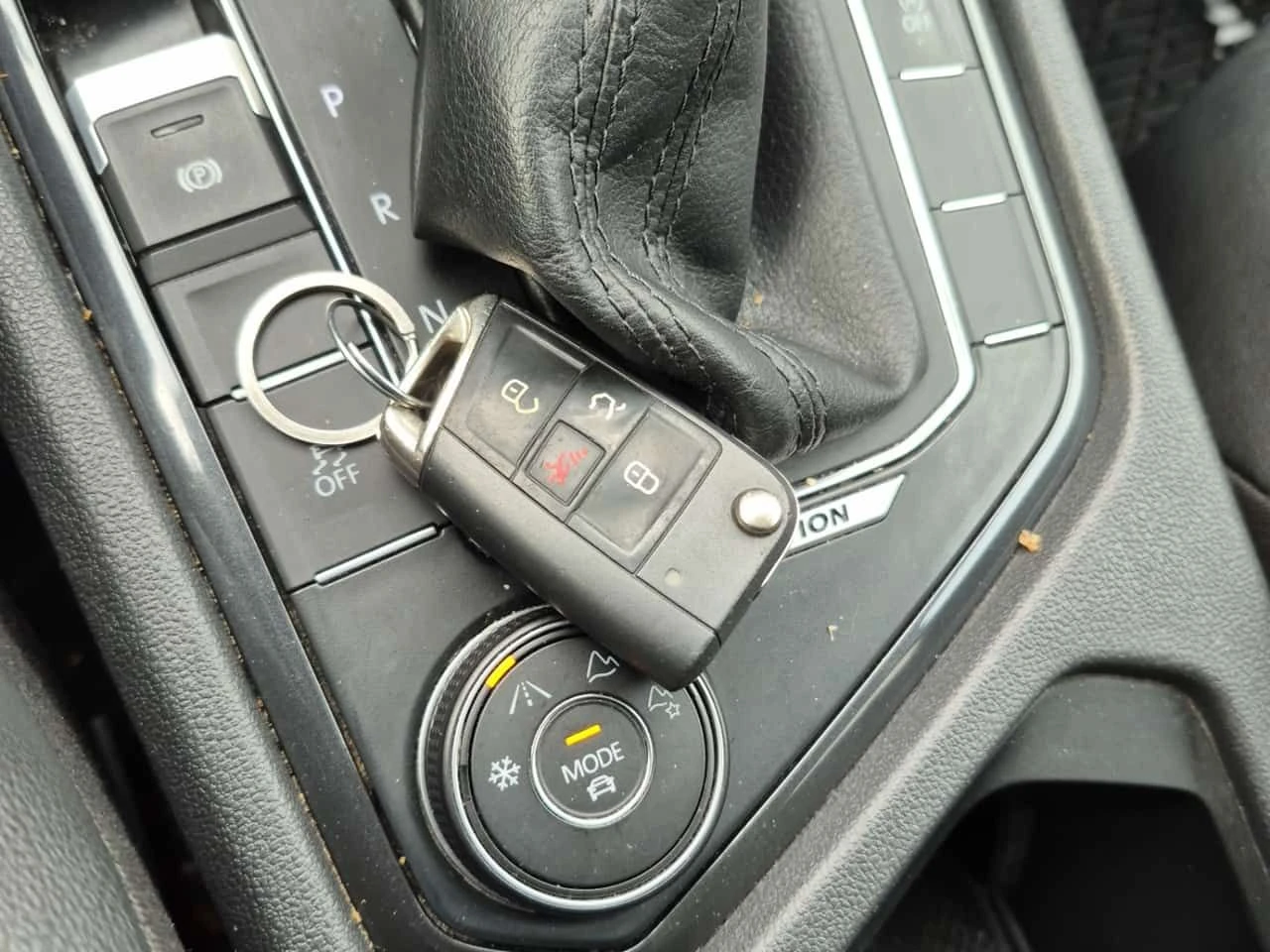 VW Tiguan * SEL * ПАНОРАМА* * REMOTE START* * * ПОДГРЕВ*  - изображение 8