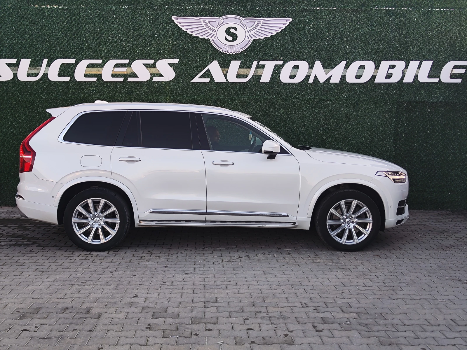 Volvo Xc90 T8* PANORAMA* CAMERA* LINEASIST* MEMORY* HEADUP* L, снимка 3 - Автомобили и джипове - 53800979