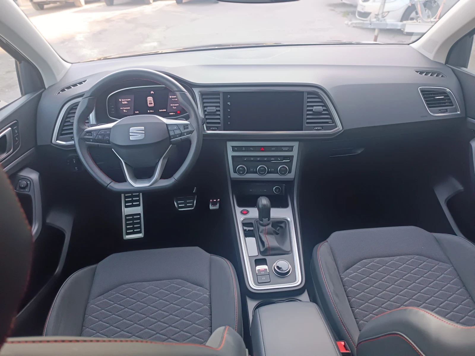 Skoda Karoq 1.5 TSI EVO, снимка 3 - Автомобили и джипове - 54734633