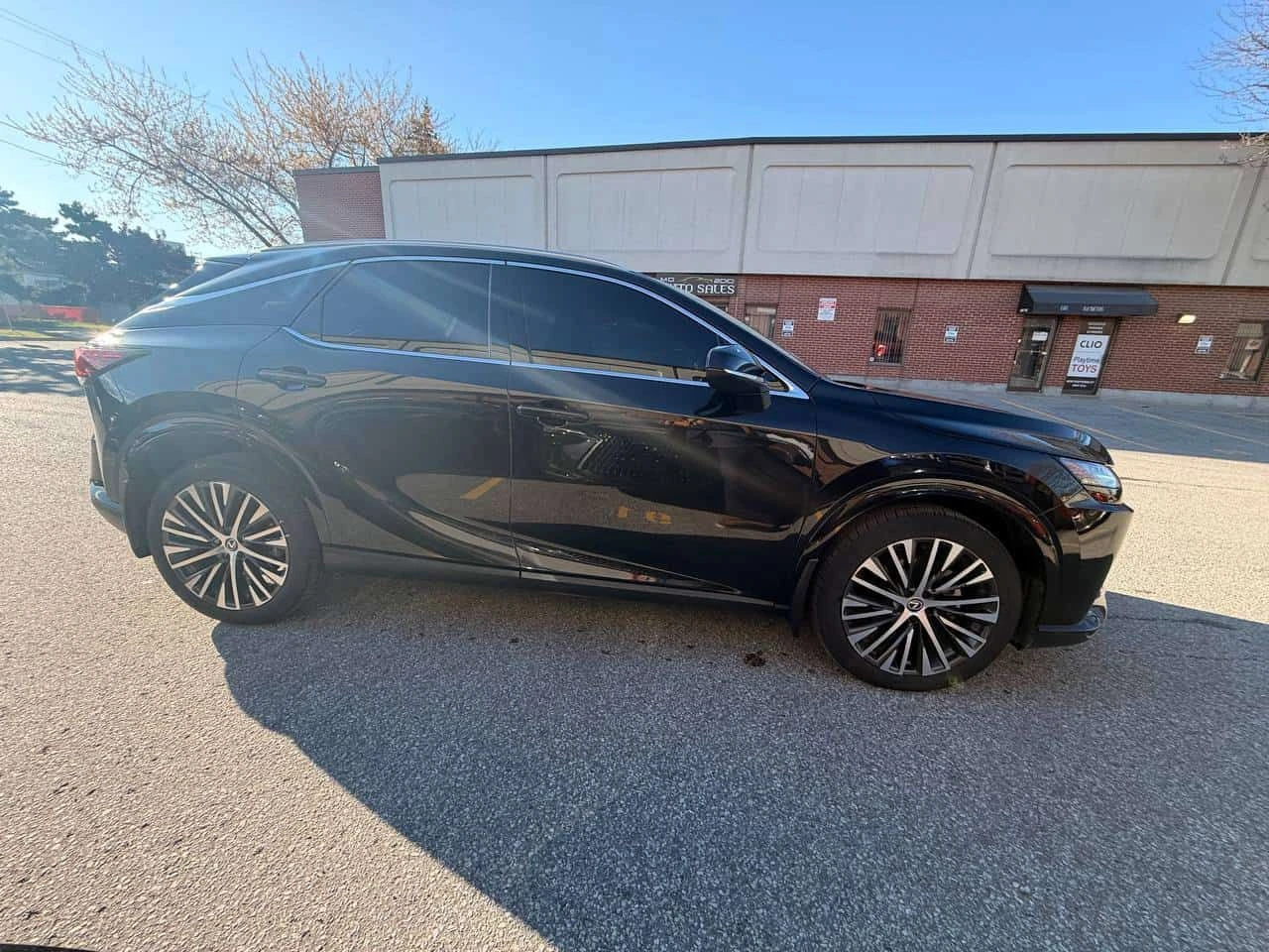 Lexus RX 350h | DISTRONIC | ОБДХУВАНЕ | ПОДГРЕВ | ПАНОРАМА | , снимка 3 - Автомобили и джипове - 54545627